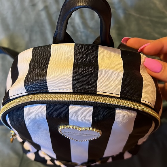 Betsy Johnson Small striped backpack - Picture 2 of 4